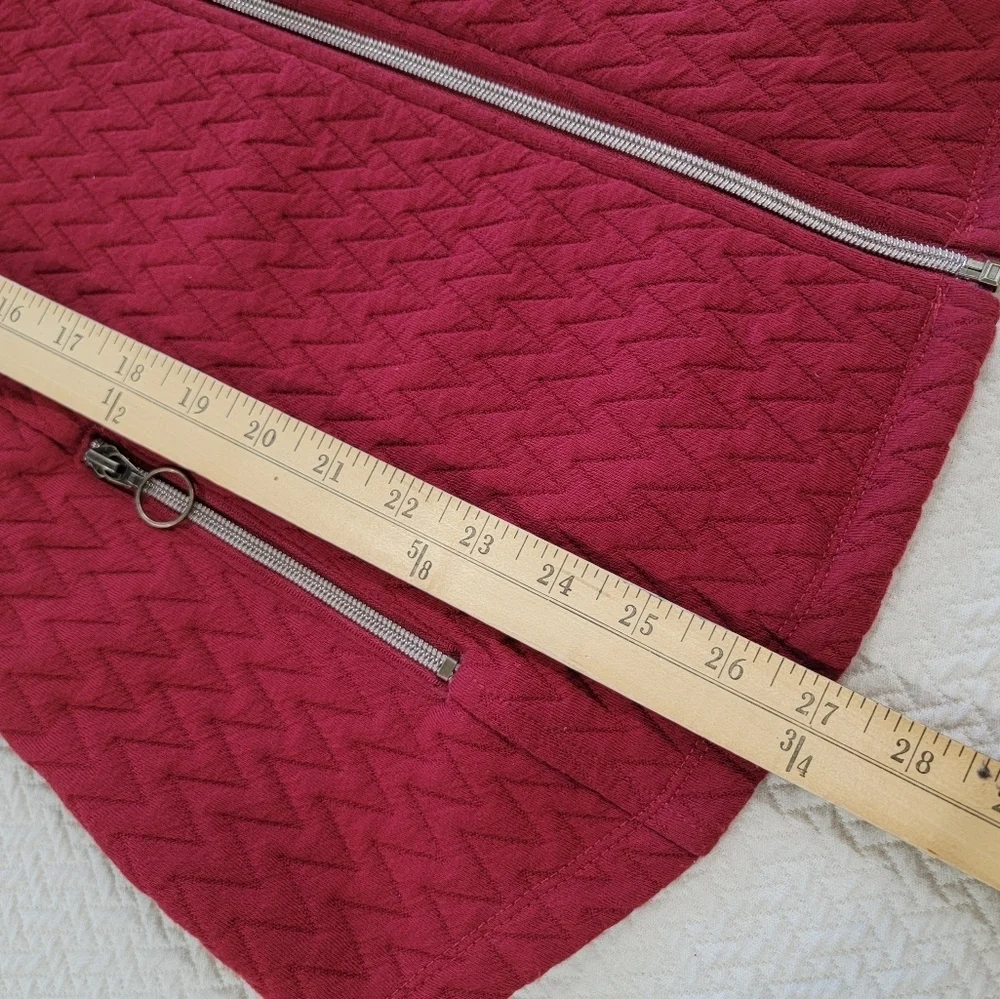 Ruby Rd. Women's Red Quilted Vest Size Medium Zipper Front